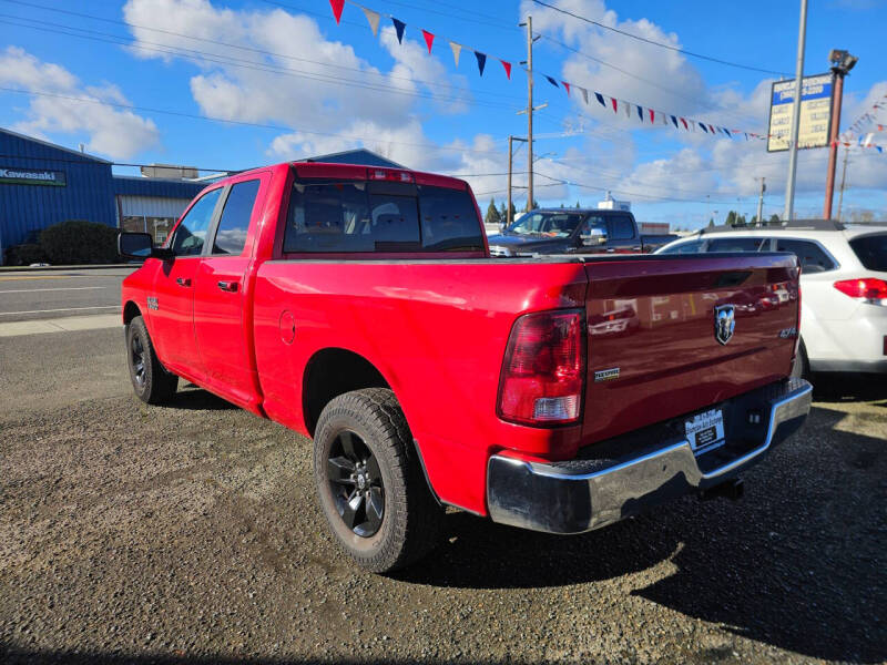 2017 RAM 1500 SLT