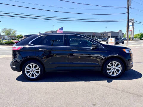 2019 Ford Edge Titanium