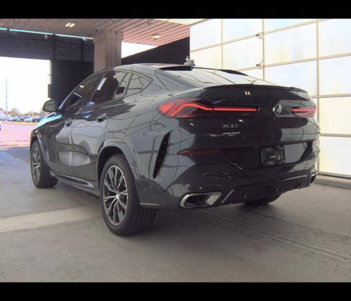 2021 BMW X6 xDrive40i
