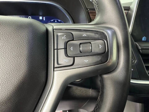 2023 Chevrolet Suburban LT