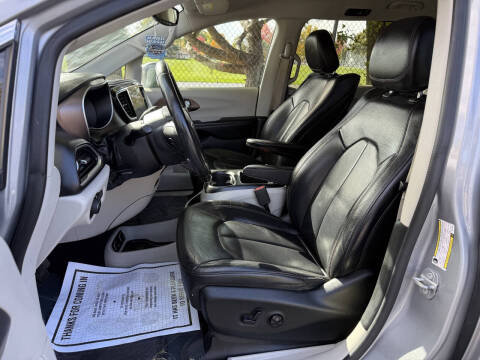 2018 Chrysler Pacifica Touring L Plus