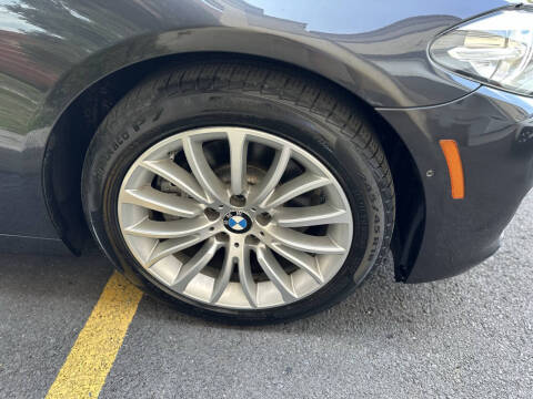 2015 BMW 5 Series 528i xDrive