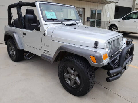 2004 Jeep Wrangler for sale at Pederson's Classics in Sioux Falls SD