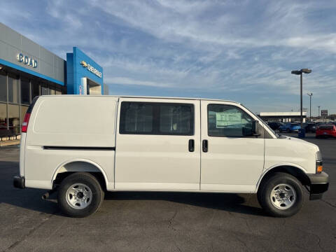 2025 Chevrolet Express 2500