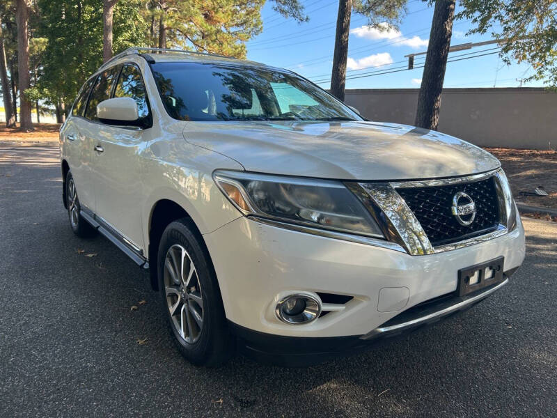 2013 Nissan Pathfinder SL photo 9