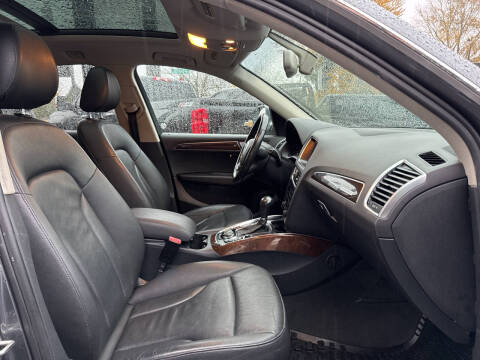 2012 Audi Q5 3.2 quattro Premium Plus