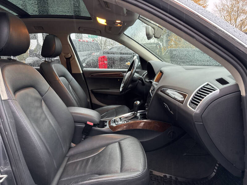 2012 Audi Q5 3.2 quattro Premium Plus