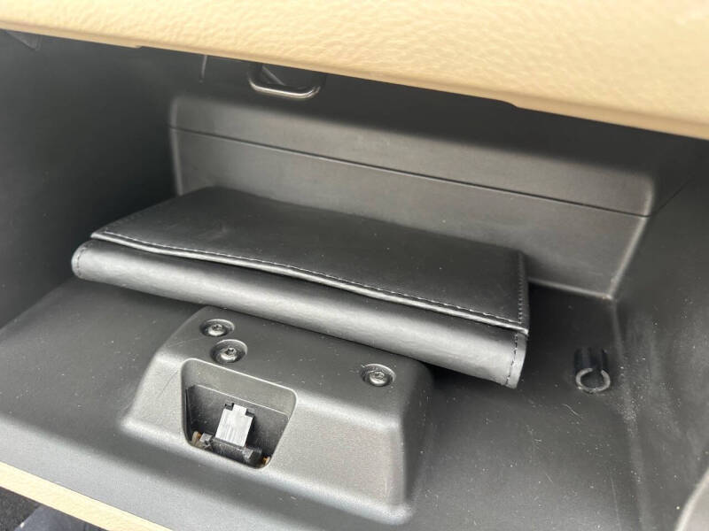 2011 Chrysler 200 Limited