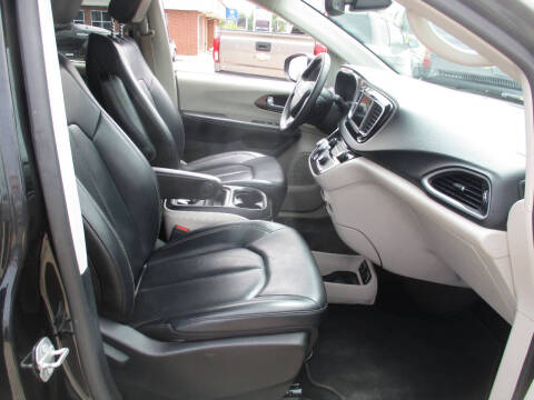 2020 Chrysler Voyager LXi