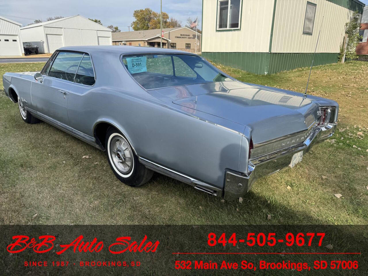 1965 Oldsmobile Starfire 5