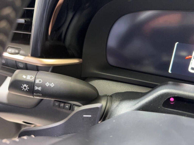 2025 Toyota Crown Platinum