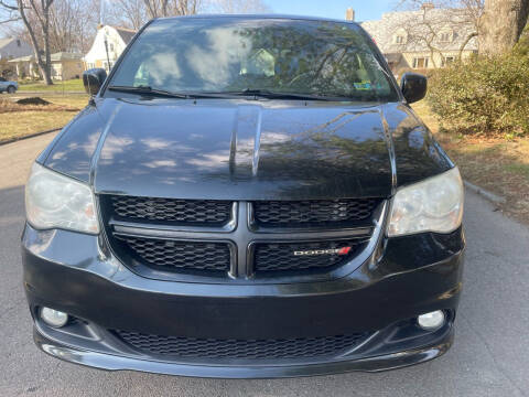 2013 Dodge Grand Caravan for sale at Via Roma Auto Sales in Columbus OH