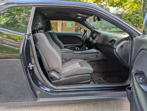 2015 Dodge Challenger SXT