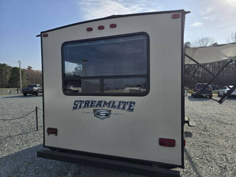 2016 Gulfstream Streamlite