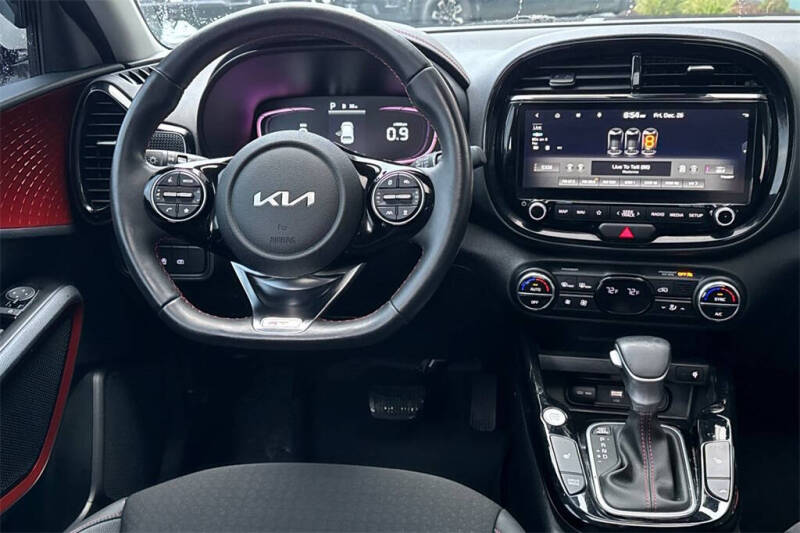 2023 Kia Soul GT-Line