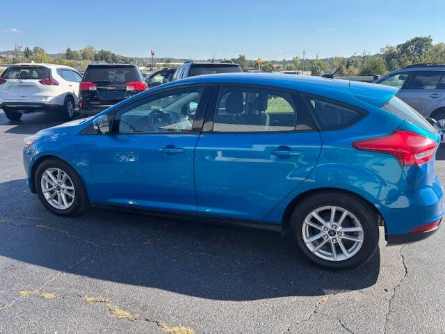Blue 2015 Ford Focus SE SE 4dr Hatchback 1