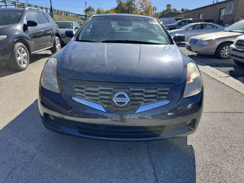 2008 Nissan Altima S photo 2