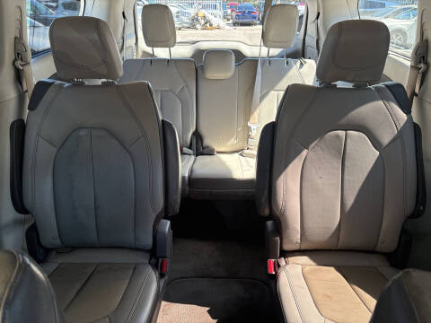 2018 Chrysler Pacifica Touring L