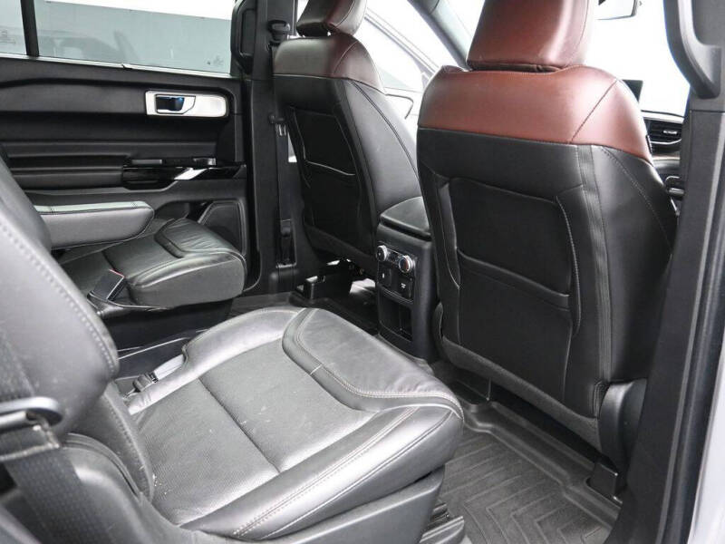 2021 Ford Explorer Platinum