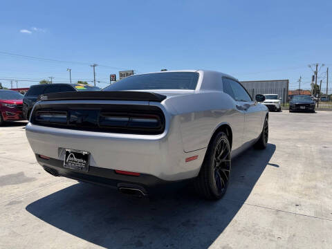 2016 Dodge Challenger SXT