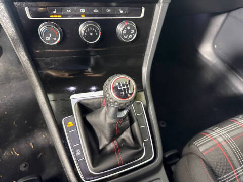 2016 Volkswagen Golf GTI