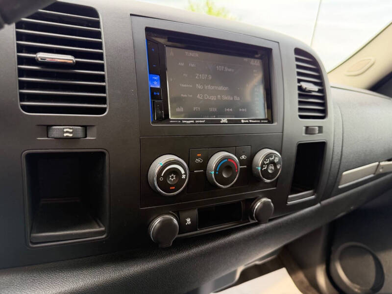 2010 Chevrolet Silverado 1500 LT - Photo 20