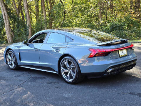 2023 Audi e-tron GT quattro Premium Plus