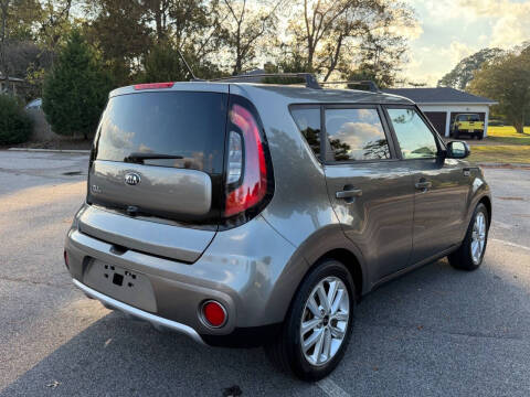 2018 Kia Soul +