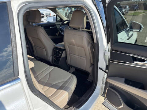 2022 Lincoln Nautilus Standard