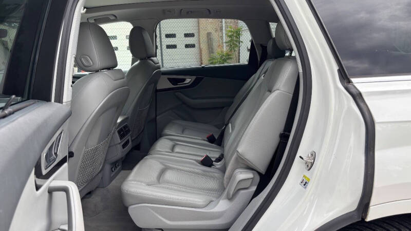 2018 Audi Q7 2.0T quattro Premium Plus