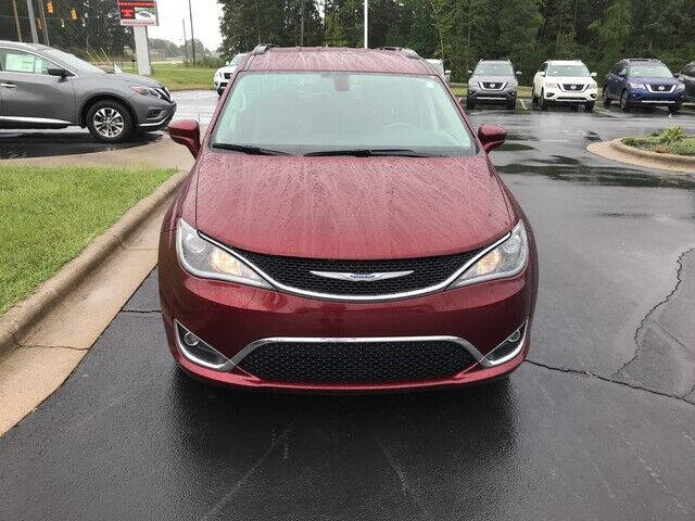 2017 Chrysler Pacifica Touring-L