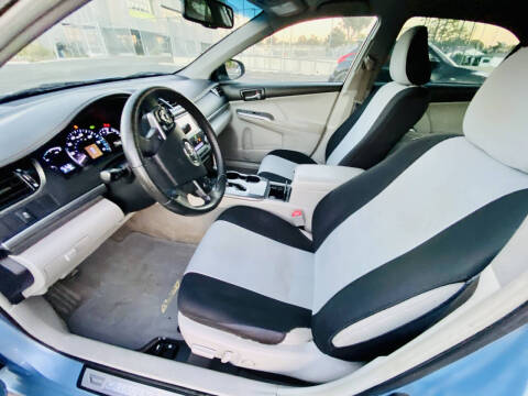 2012 Toyota Camry Hybrid XLE