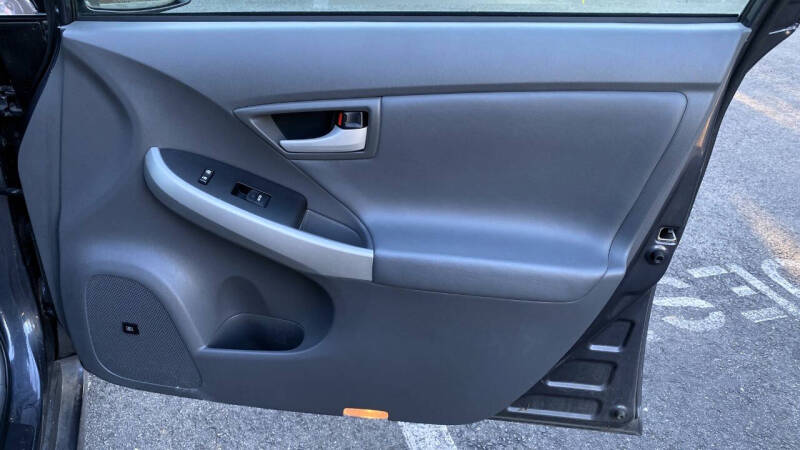 2010 Toyota Prius IV