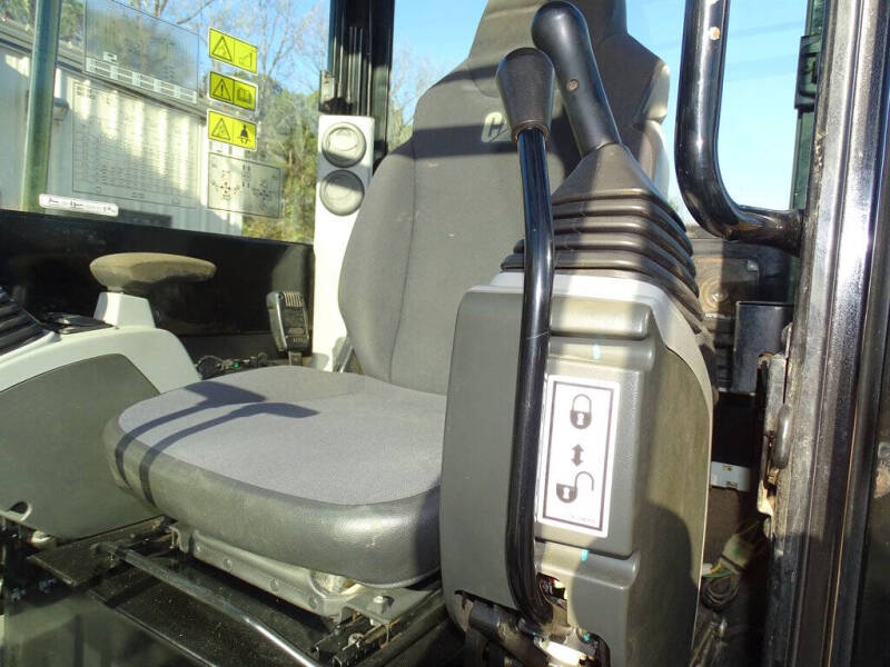 2021 Caterpillar Mini Excavator