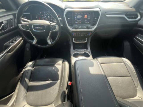 2021 GMC Acadia SLT