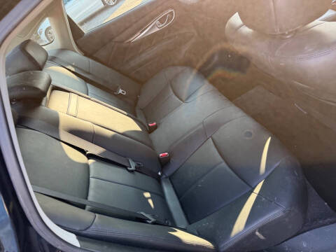 2015 Infiniti Q70 3.7