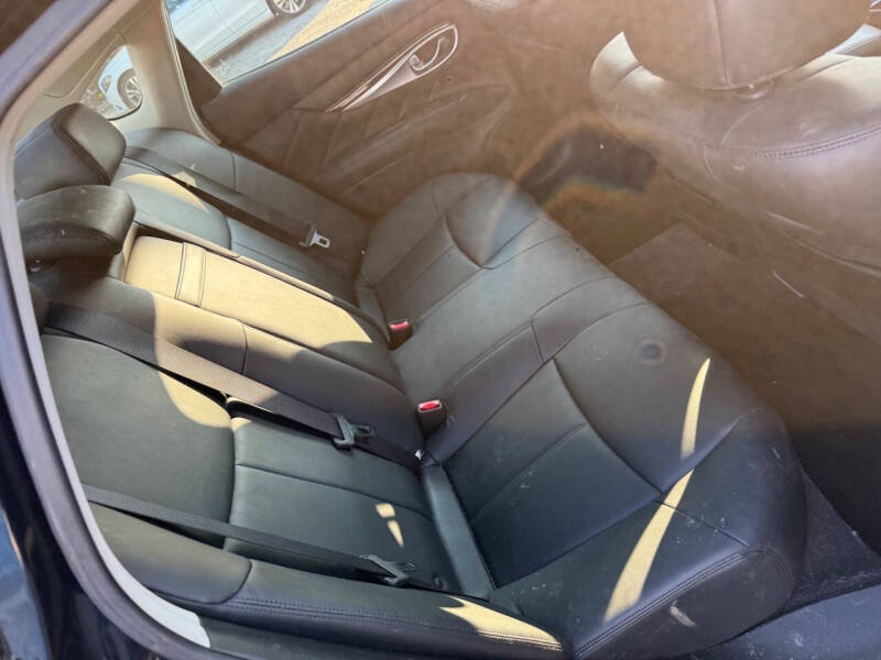 2015 Infiniti Q70 3.7