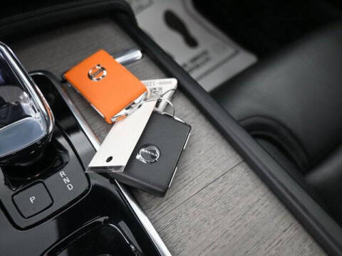 2023 Volvo XC90 B6 Ultimate Bright Theme 7P