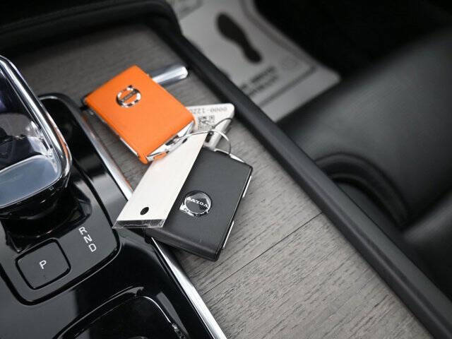 2023 Volvo XC90 B6 Ultimate Bright Theme 7P