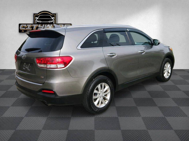2018 Kia Sorento LX