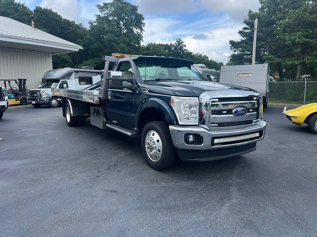 2000 Ford F-550 Super Duty for sale at Classics And Exotics in Sagamore Beach, MA