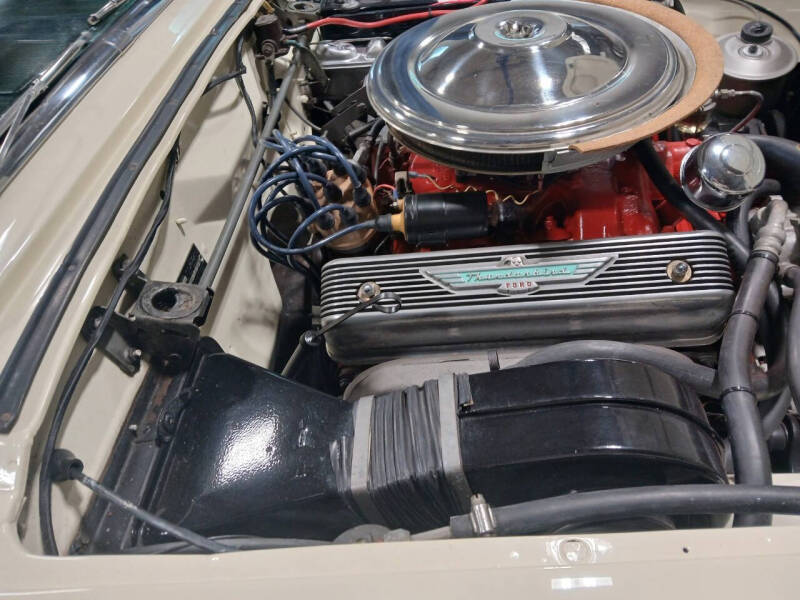 1957 Ford Thunderbird