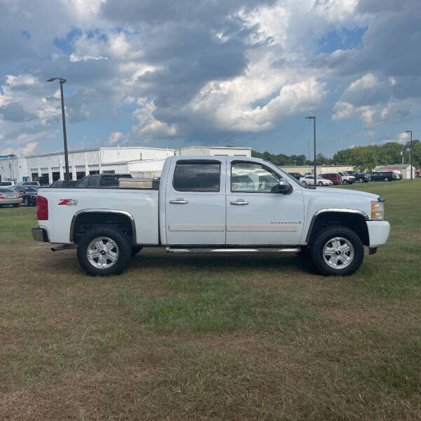 2008 Chevrolet Silverado 1500 for sale at Court House Cars, LLC in Chillicothe OH