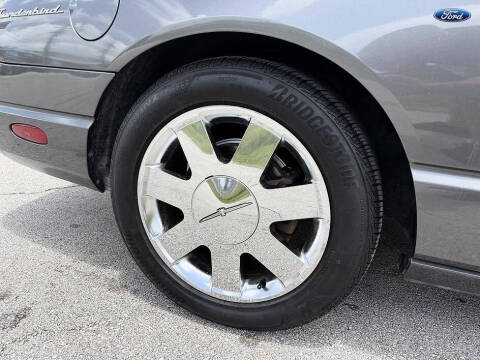2003 Ford Thunderbird