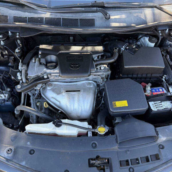 2014 Toyota Camry SE