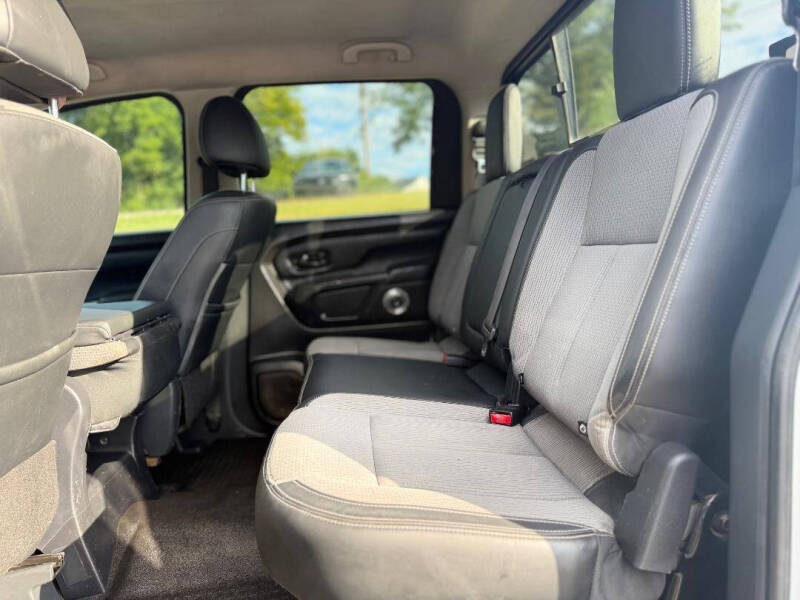 2018 Nissan Titan SV