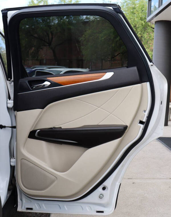 2019 Lincoln MKC Select
