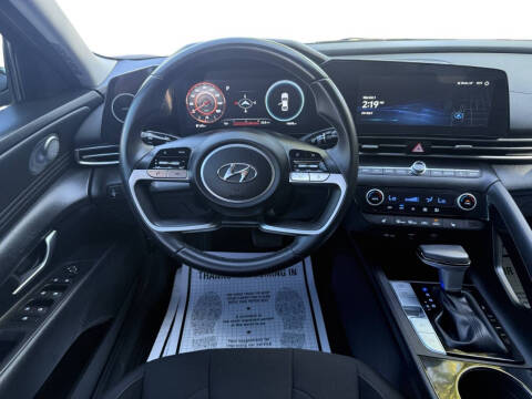 2023 Hyundai Elantra SEL