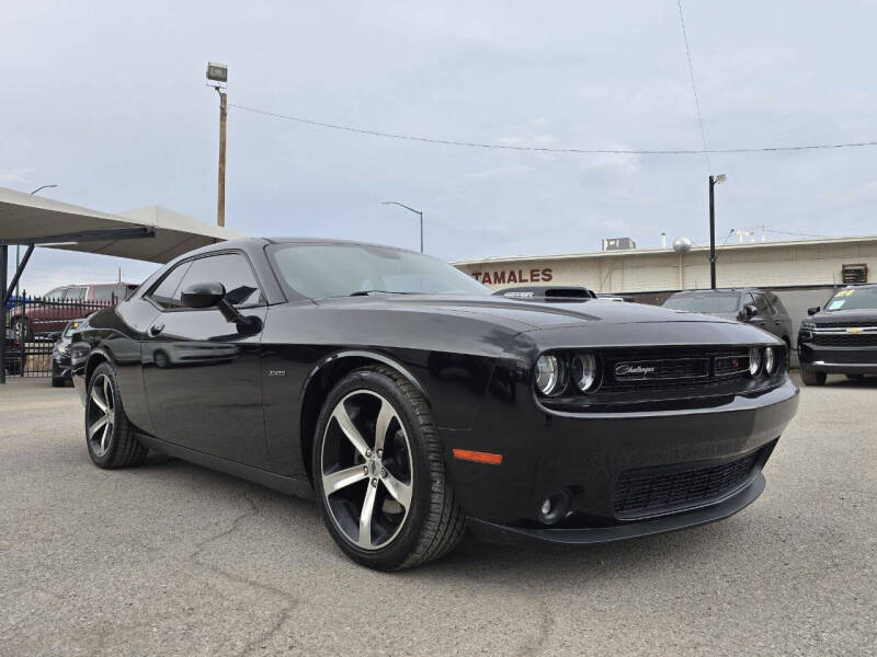 2017 Dodge Challenger R/T Shaker