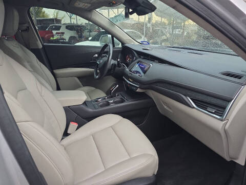 2020 Cadillac XT4 Premium Luxury